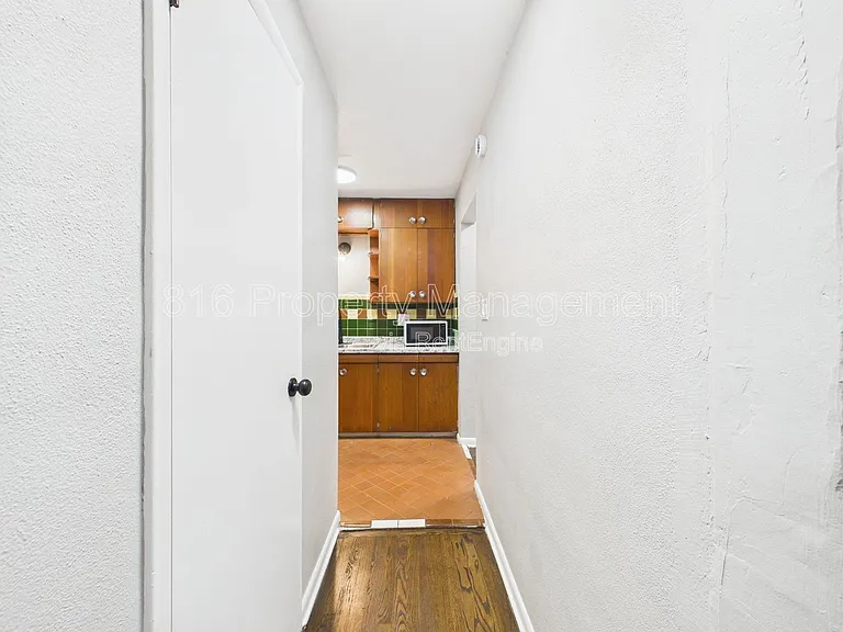 7560 Prospect Ave #G — Photo 10