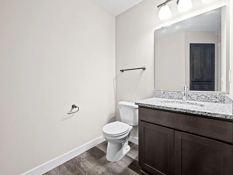 527 Meadow Ln — Photo 11