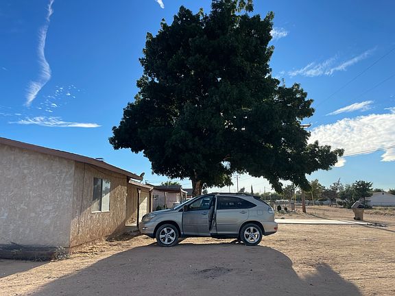 5th image of 15697 Cactus St