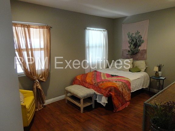 5th image of 15732 Romar St