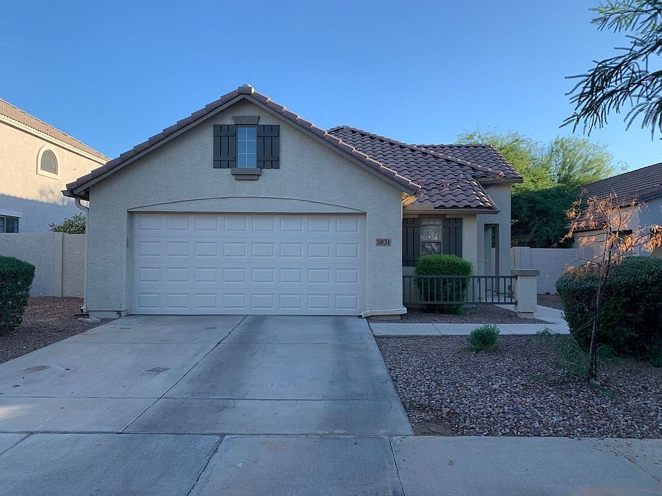 1st image of 3831 E Ironhorse Ct