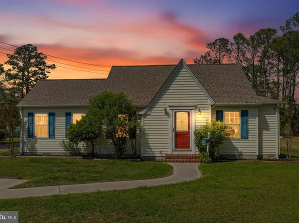 20 Hall Hwy, Crisfield, MD 21817