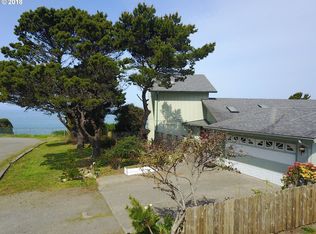 1244 Iris St, Brookings, OR 97415