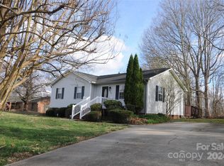 1305 Hill Rd, Lincolnton, NC 28092