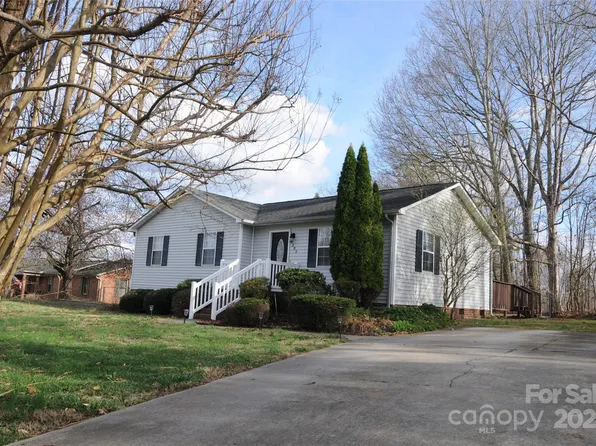 1305 Hill Rd, Lincolnton, NC 28092