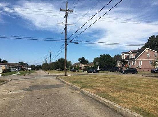 2nd image of 5320 Vermillion Blvd