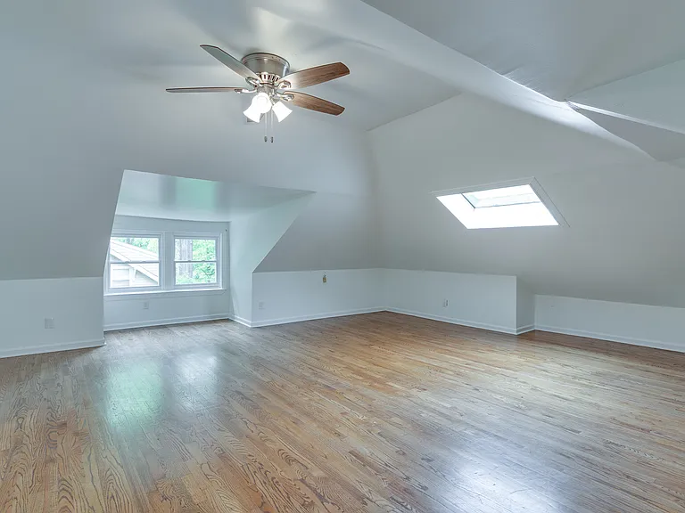 186 S Belvedere Blvd — Photo 32