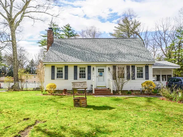 21 Vista Way, Merrimack, NH 03054
