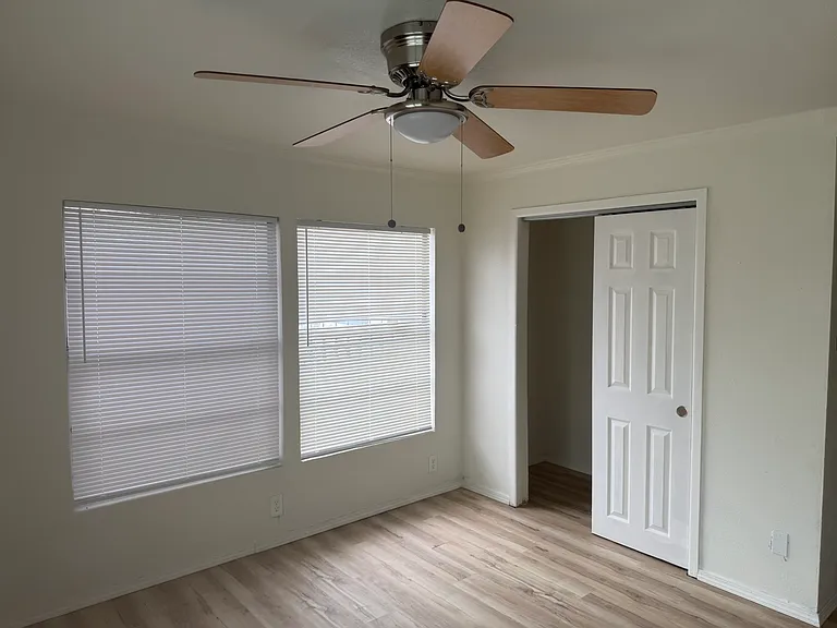 709 S Chupaderas St — Photo 4