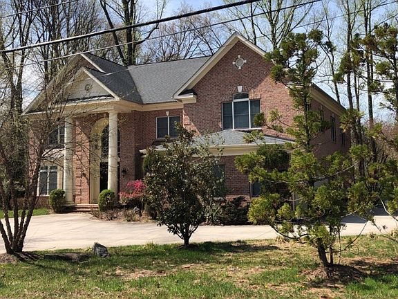 2nd image of 3430 Aston St