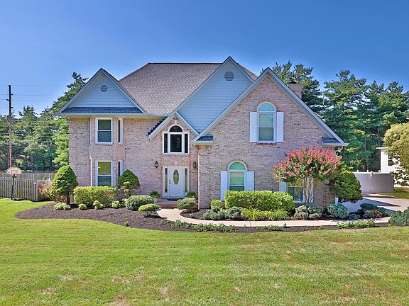 2nd image of 10624 Eagles View Dr