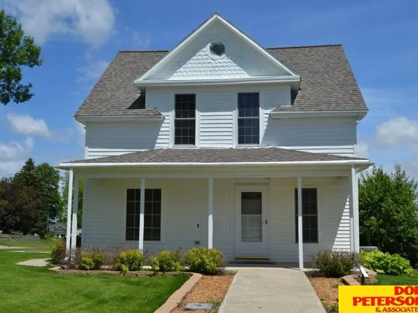 206 W Main St, Hartington, NE 68739