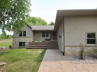 N5387 Rancho Viejo Rd, Fond Du Lac, WI 54937