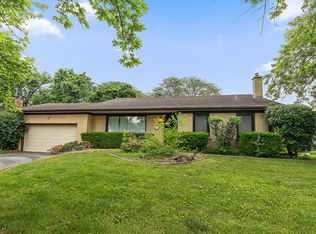 500 Bunning Dr, Downers Grove, IL 60516