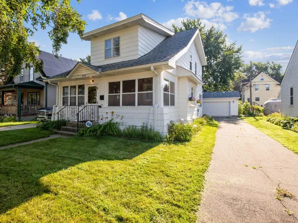 1060 Como Pl, Saint Paul, MN 55103