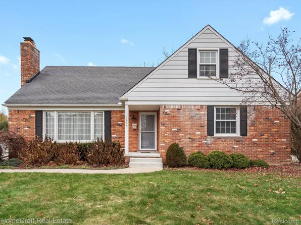 1815 Hawthorne St, Dearborn, MI 48128