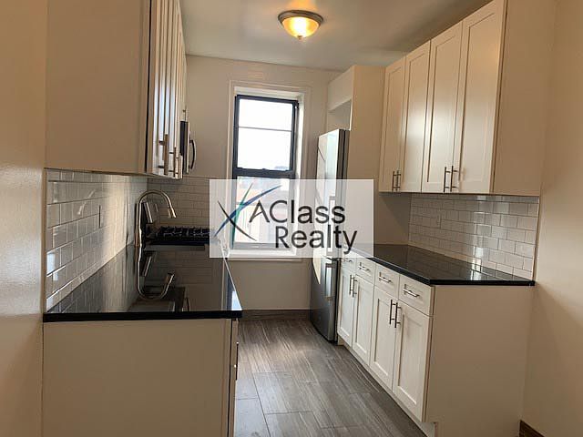1st image of 3279 44th St APT 4B