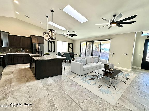 5th image of 2650 Clarke Dr