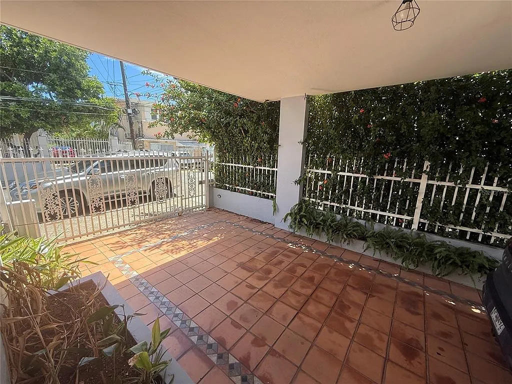 3 bed, 2.0 bath, $4,900 — Photo 4