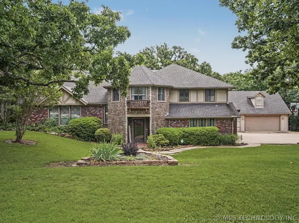 12525 Skyline Dr, Jenks, OK 74037