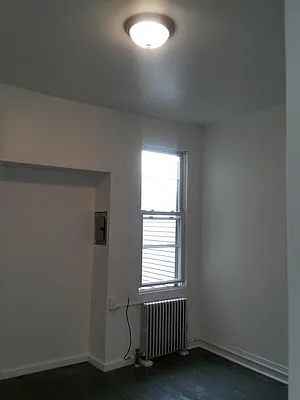 Rented by Sally Raia LLC | media 28