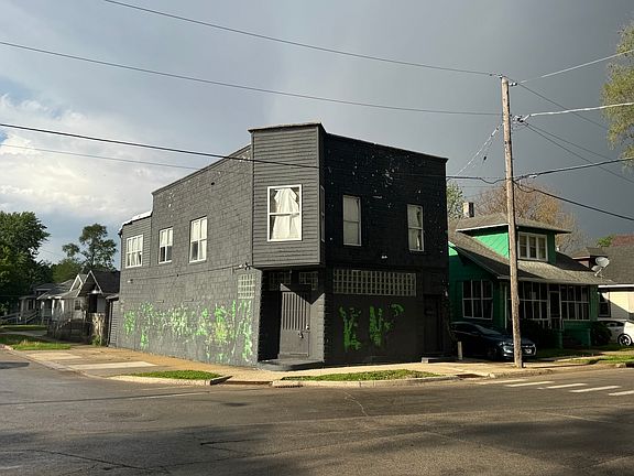3rd image of 501 4th Ave