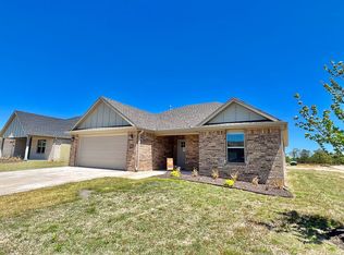 1050 Arden St, Springdale, AR 72762