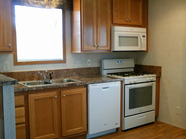 Valley View Honey Brook — Photo 13