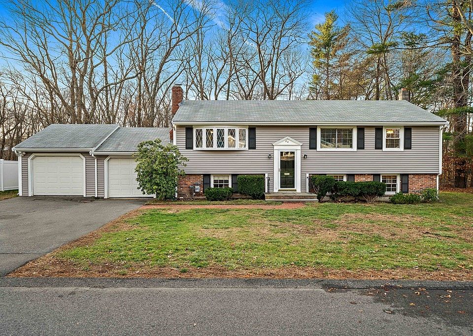 1st image of 64 Sunnyplain Ave