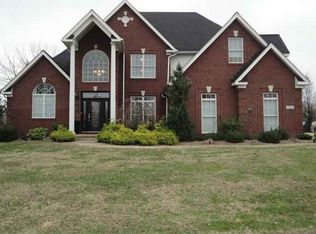 200 Lycan Ct, Bellefonte, KY 41101