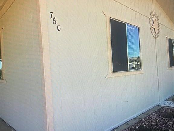 3rd image of 760 Terrace Dr