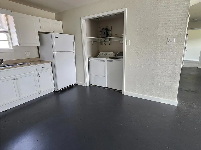 4710 Pelican St #1 — Photo 5