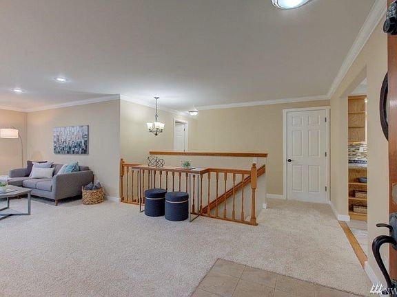 Entry to living room