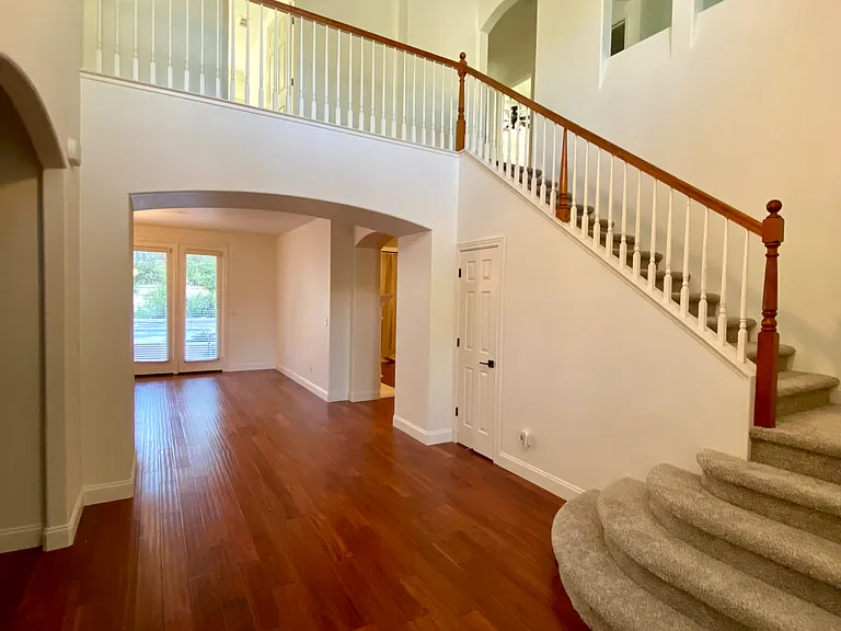 3073 Mammoth Way — Photo 5