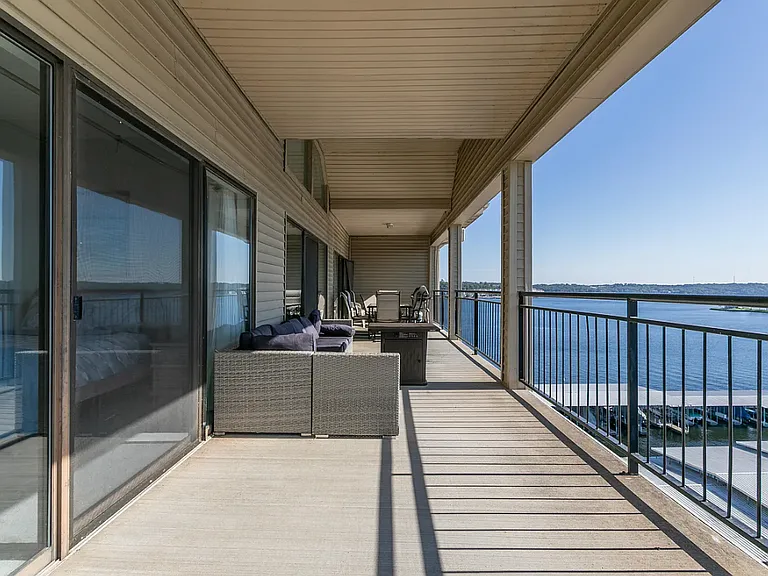 106 Falls Point Dr #8C — Photo 1