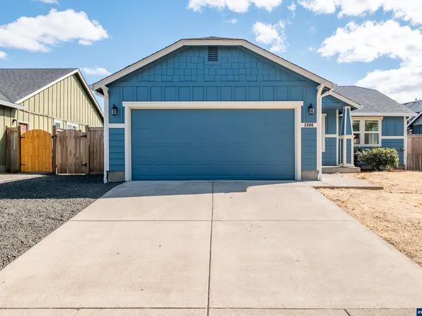 3806 Avalon Ave NE, Albany, OR 97322
