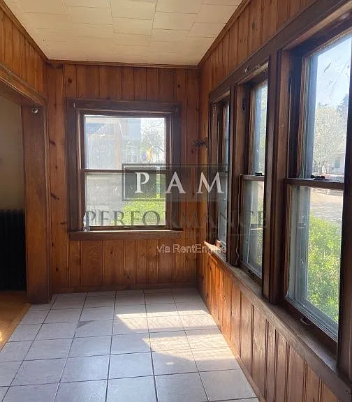 1209 Madison Ave — Photo 4
