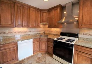 72 Lafayette Ave, Hamilton, NJ 08610