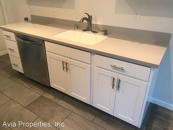 4th image of 817 2nd Ln