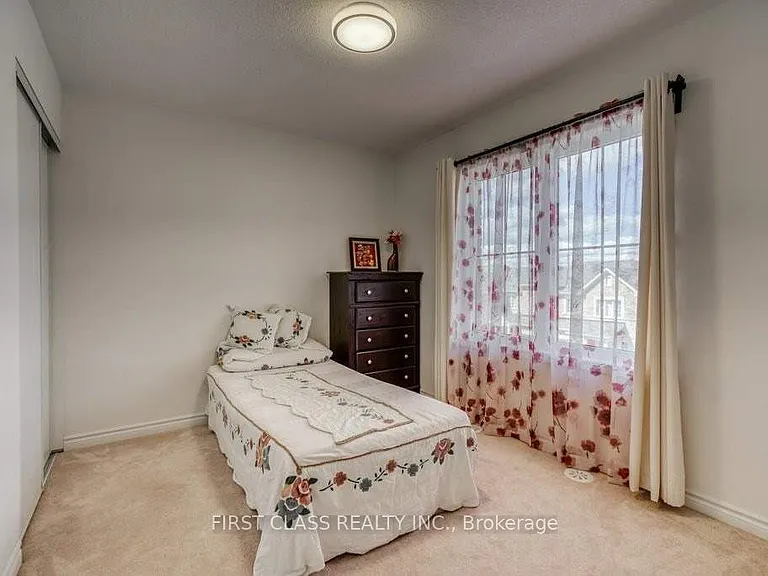 629 Laking Ter — Photo 27