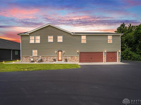 2nd image of 855 Quarry Rd