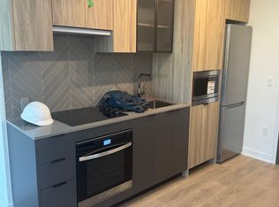 1037 The Queensway #324, Toronto, ON M8Z 6C7