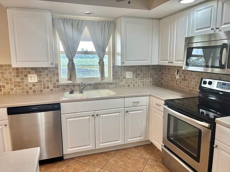 4343 SW Sands Blvd — Photo 37