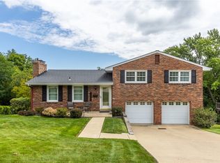 4855 Emblem Dr S, Pittsburgh, PA 15236