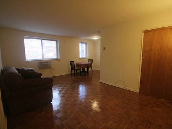 2nd image of 5720 Wissahickon Ave APT C9