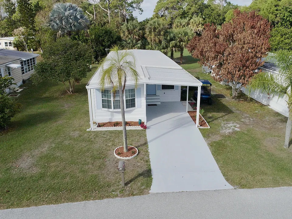 143 E Caribbean