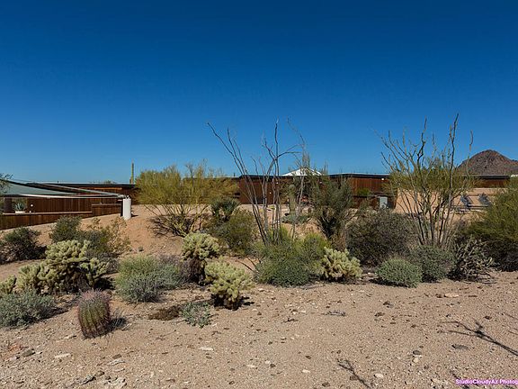3rd image of 9515 E Mariposa Grande Dr