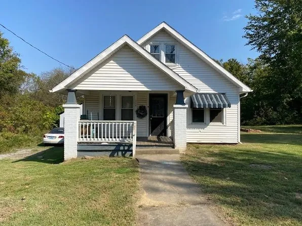 110 Oak St, Greenville, KY 42345