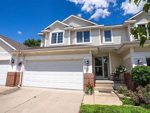 2nd image of 1745 Waters Edge Dr