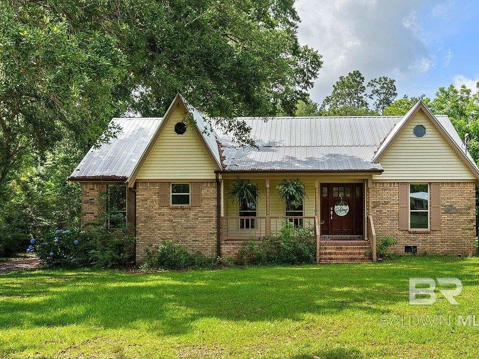 1st image of 10624 Pecan Dr